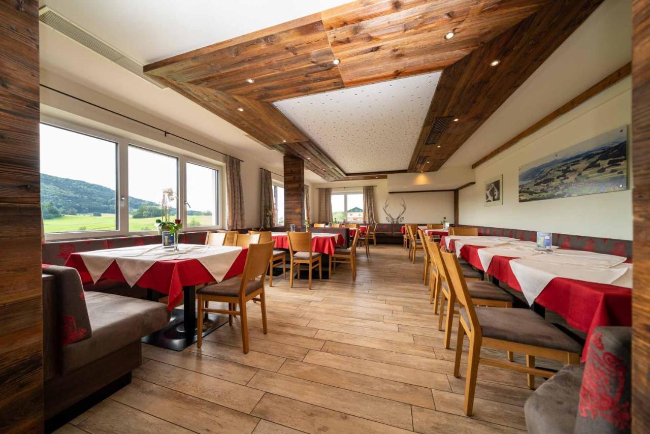 Gasthaus Hotel Beim Erich Oberhofen am Irrsee Luaran gambar